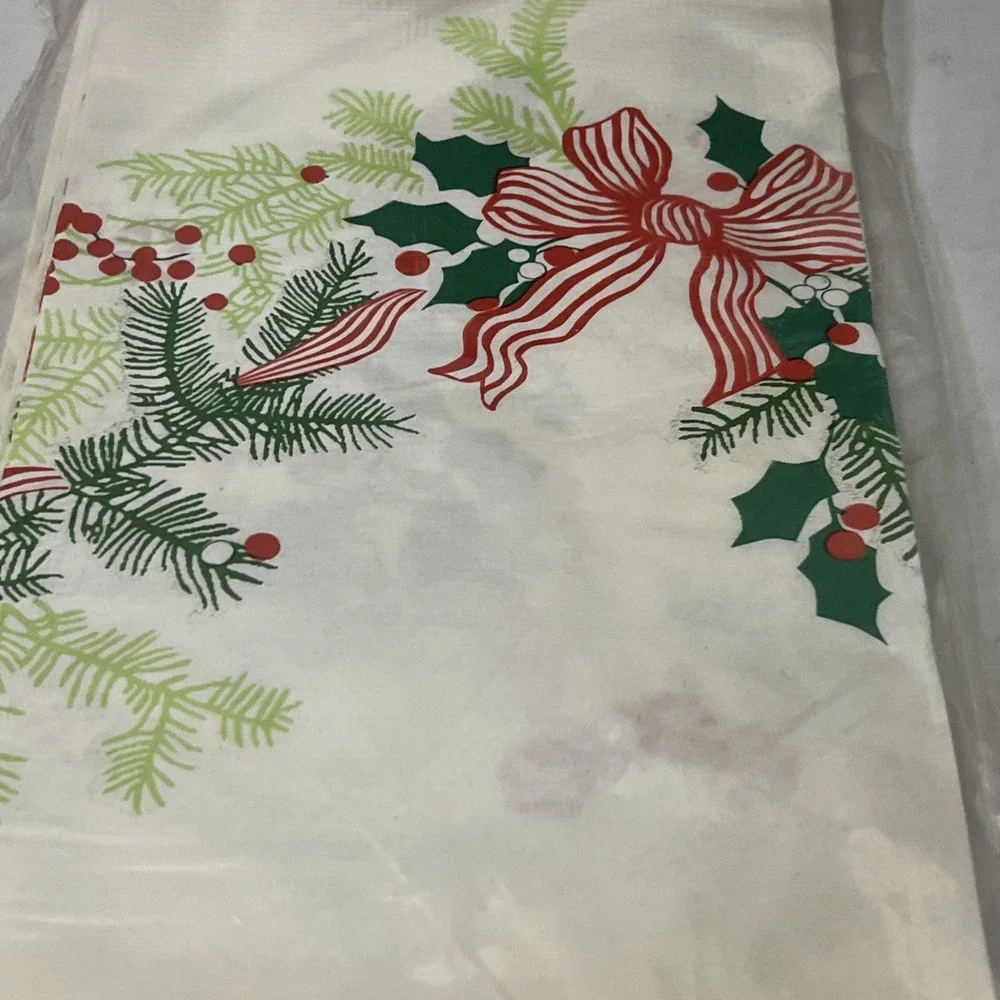 Vintage Christmas Tablecloth Hallmark 54